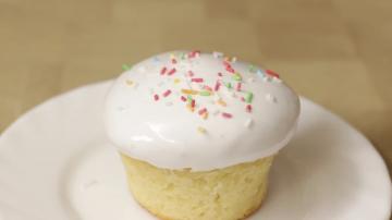 Three recipe for icing cakes