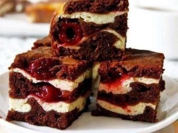 Brownie with cherry and cream cheese