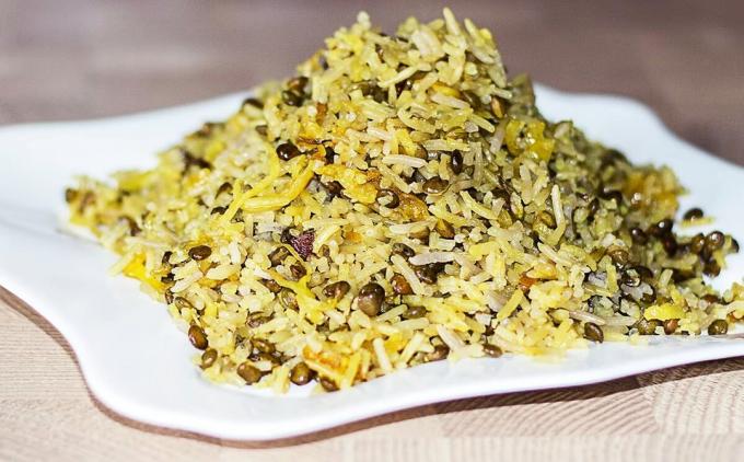 Madzhadra rice with lentils