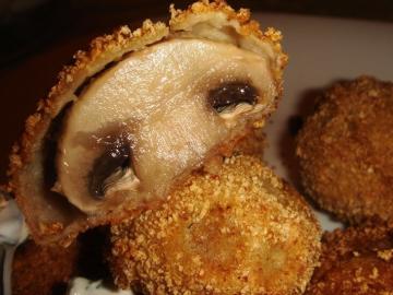 Tasty snack: crispy mushrooms in batter