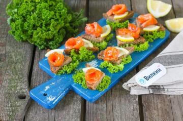 Canape with red fish