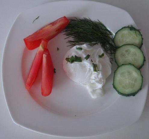 Picture taken by the author (eggs with vegetables on the plate)