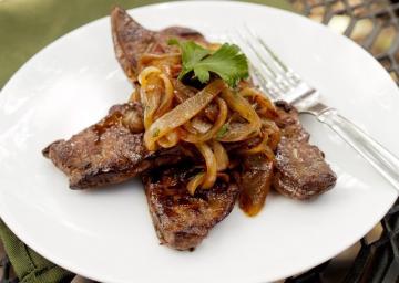How to fry the delicate and soft beef liver?