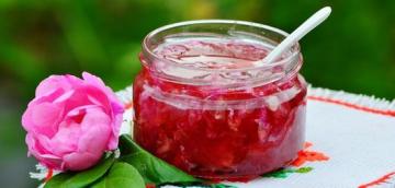 It is impossible to resist! Delicate jam with the secret ingredient!