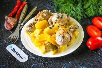 Roast chicken with potatoes
