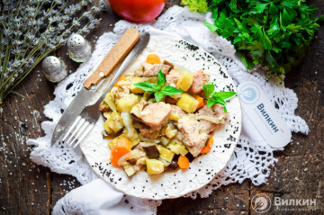 Pork with potatoes and vegetables in the oven