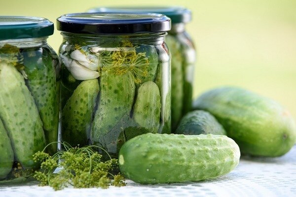 When preparing pickles, do not use anything containing dangerous acids (Photo: Pixabay.com)