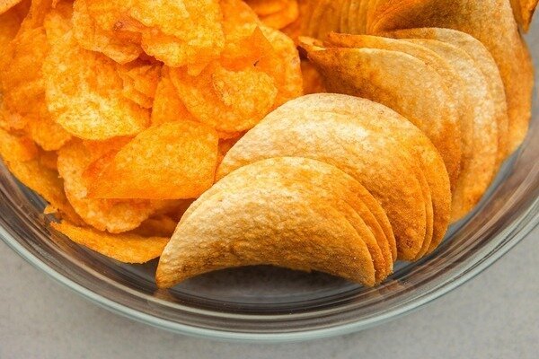 Store chips should be replaced with homemade chips. (Photo: Pixabay.com)