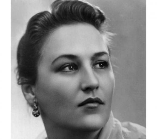 Nonna Mordyukova youth