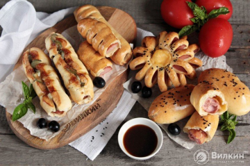 Sausages in yeast dough