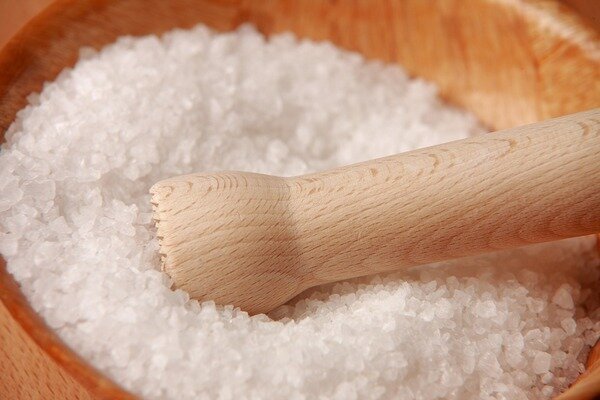 Fine salt can cause jars to explode. (Photo: Pixabay.com)