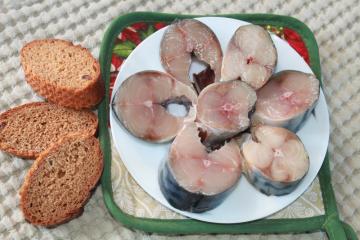 Season with salt mackerel and enjoy!