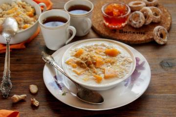 Oatmeal with pumpkin