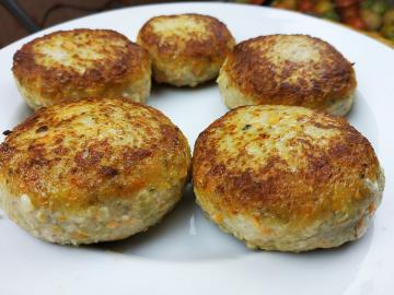 Blue whiting fish cakes