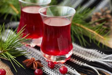 How to make cranberry juice from frozen berries