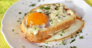 Hot sandwiches with egg and bacon. Simply delicious!