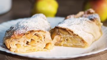 Apple pie from unleavened dough exhaust. Strudel with apples