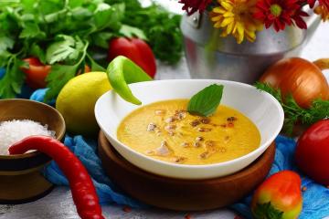 Turkish red lentil puree soup