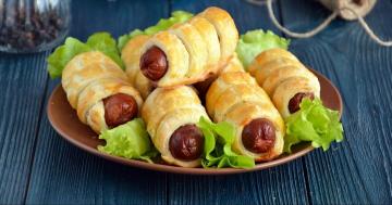It's time to eat: to prepare delicious homemade pigs in blankets