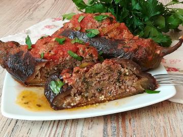 Very tasty eggplant with minced meat. Delicious hot dish of eggplant