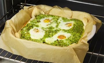 Recipe for Sunday breakfast. Unusual scrambled eggs with cheese and herbs in puff pastry