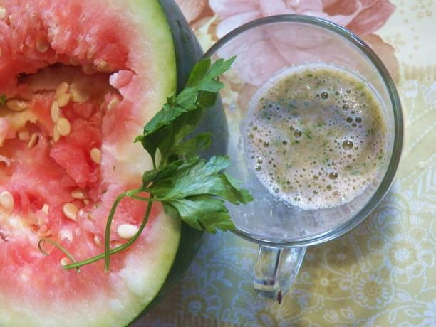 Watermelon-parsley cocktail