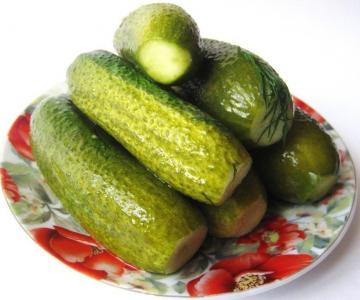 Cucumbers "Prague" with lemon. Everyone will be begging for you the recipe!