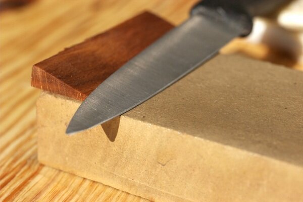 A sharp knife is a guarantor of safety (Photo: Pixabay.com)