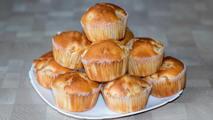 fruit muffins