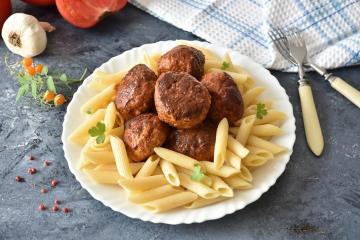 Meatballs without rice with Italian-style gravy