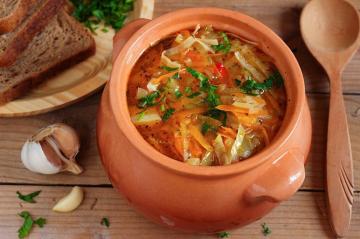 Soup "Russian" with sauerkraut in the oven